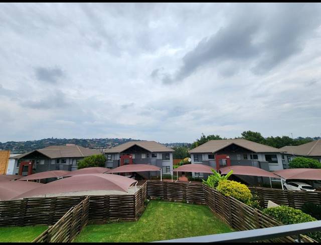 2 BEDROOM TOWNHOUSE FOR SALE IN OAKDENE